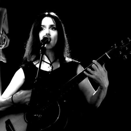 Viki Mealings from the band Brittle Sun Photography by Tom Kent